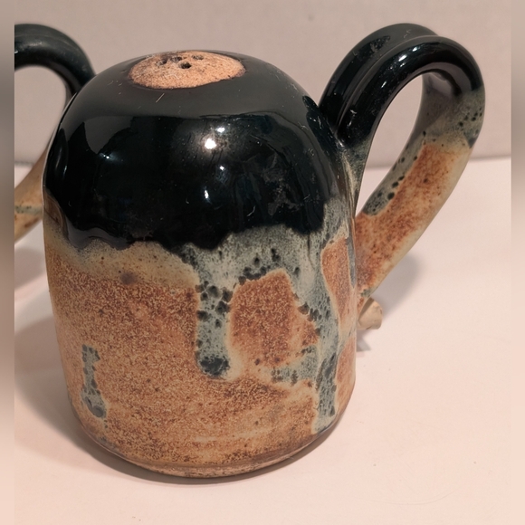 Salt and Pepper Shakers Renaissance Medieval Hand Made Pottery. - Picture 11 of 11